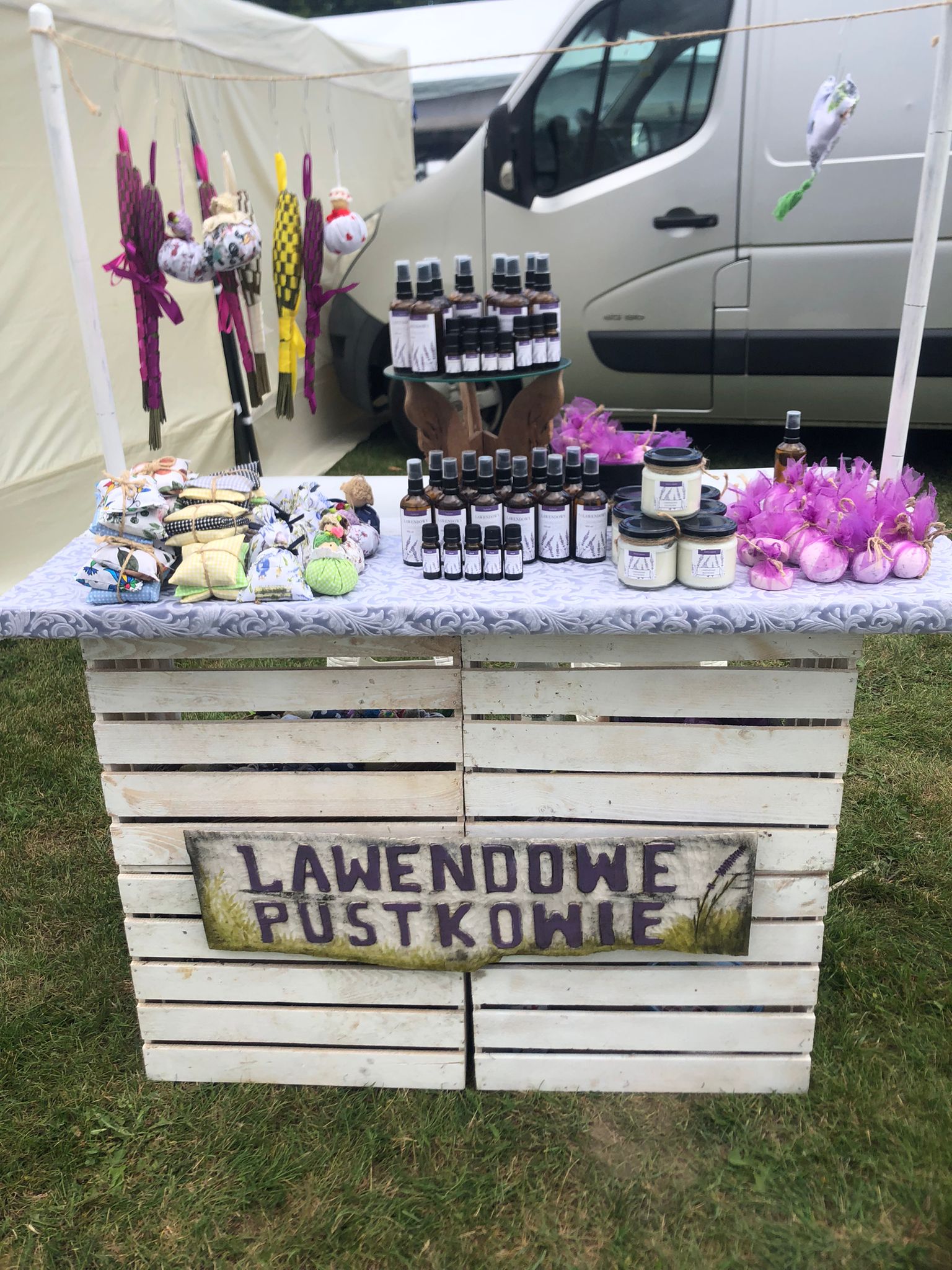 Stoisko Lawendowe Pustkowie z produktami